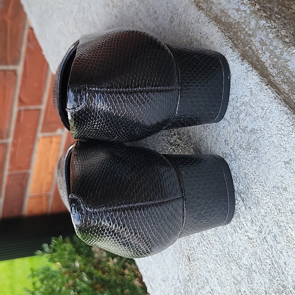Easy Spirit black pumps - Picture 3 of 6